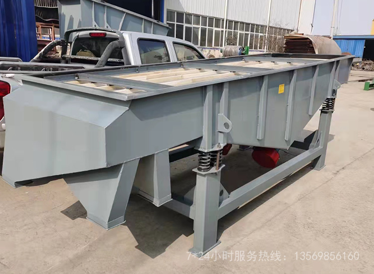 直線振動篩上適合使用哪種振動電機(jī)